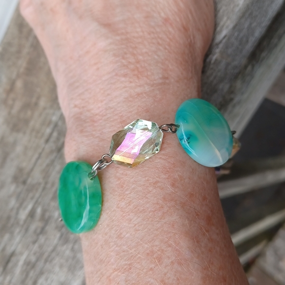 Green Aventurine Bracelet Size 8 1/2 inches - Picture 5 of 12